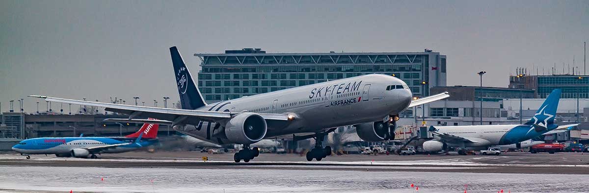 ТРАНСФЕРИ ОТ И ДО ЛЕТИЩА